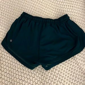LULULEMON SHORTS SIZE 8